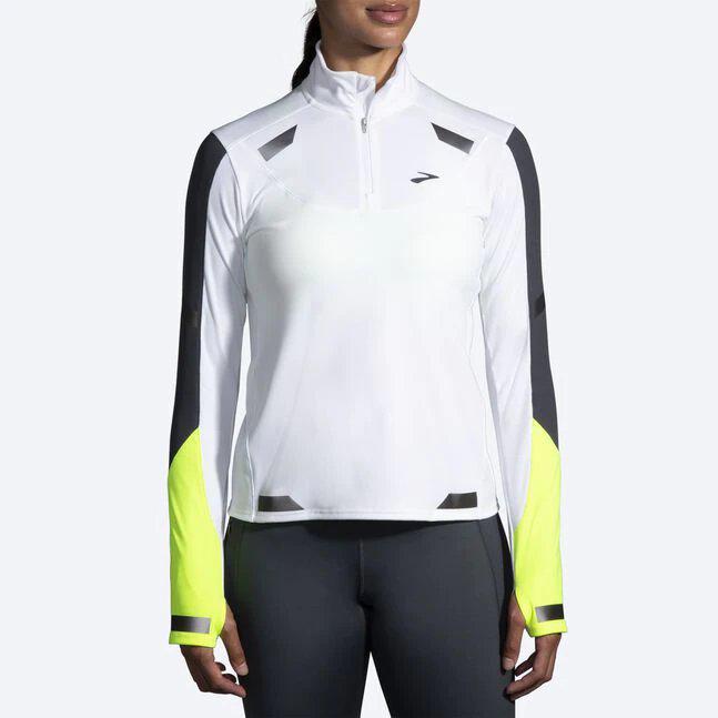 Brooks Women's Run Visible 1/2 Zip